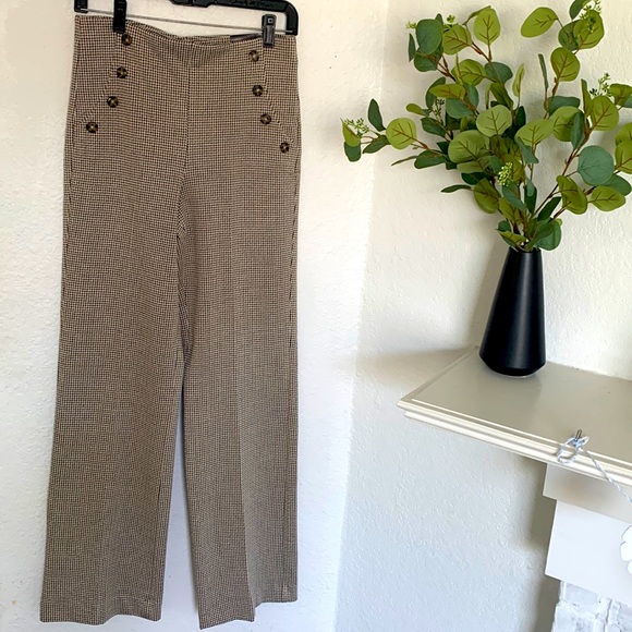 Super cute and stretchy high waisted mini plaid flared pant - Picture 1 of 4